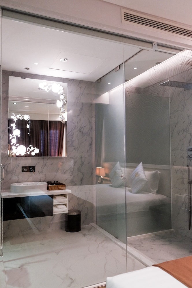 Signature Boutique Hotel 28/50