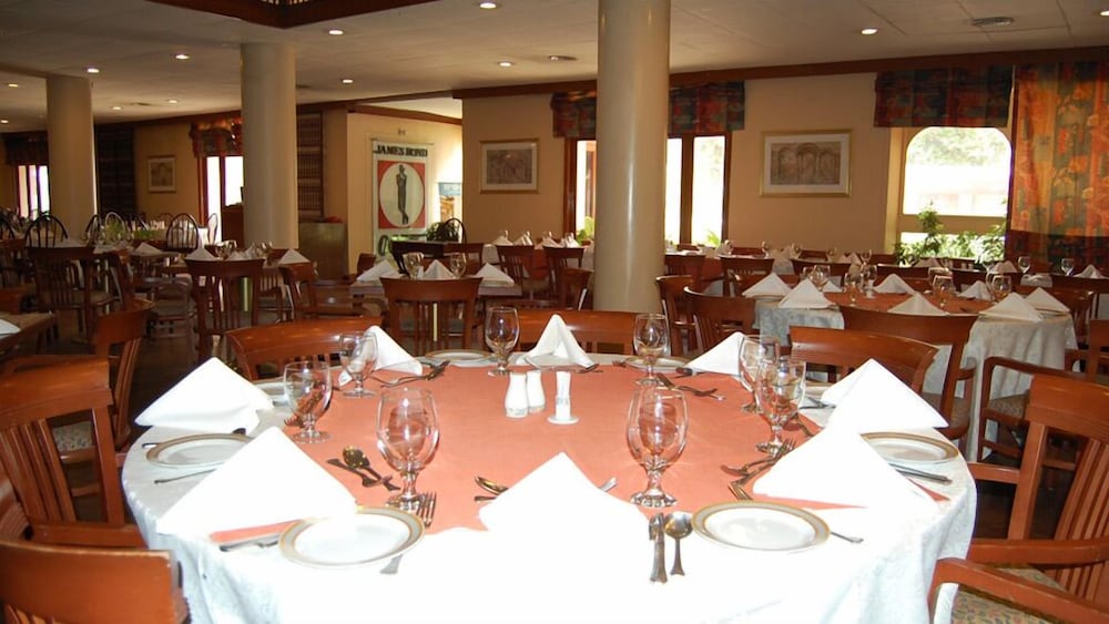 restaurant-cafeteria