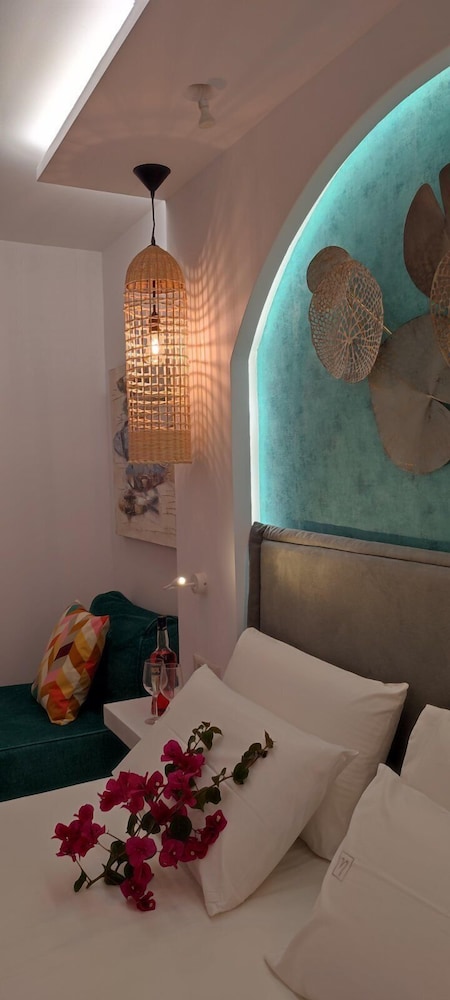 Ilianthos Apartments And Studios 25/50