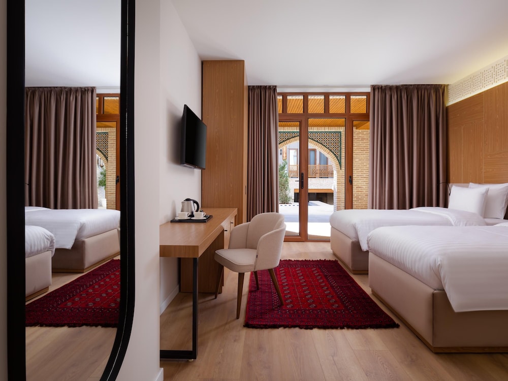 Mercure Bukhara Old Town 17/60