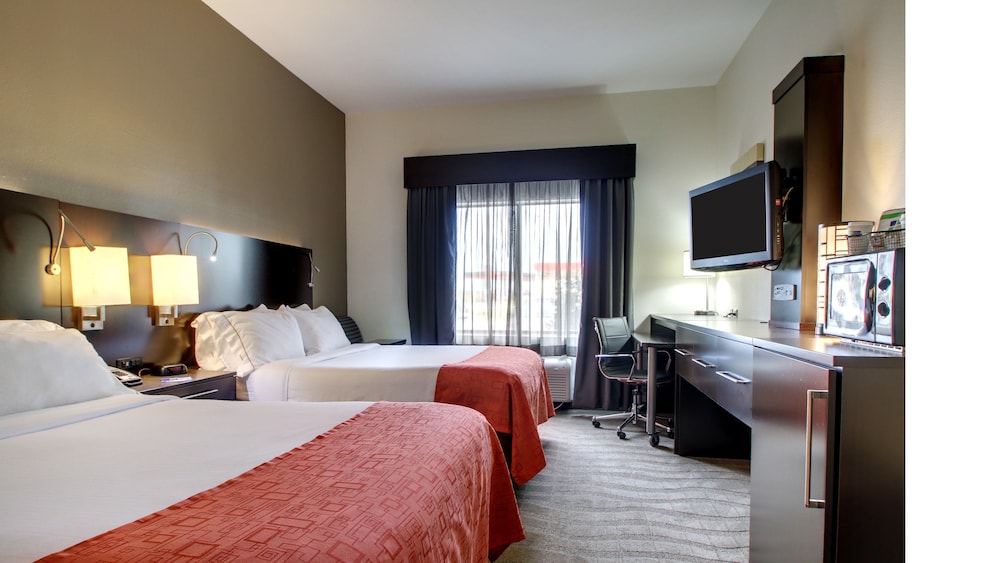 La Quinta Inn & Suites by Wyndham Meridian 10/45