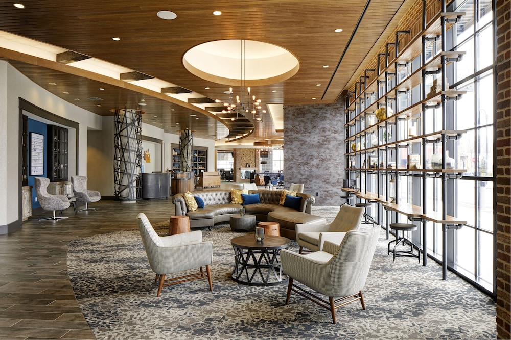 Archer Hotel Burlington 61/80