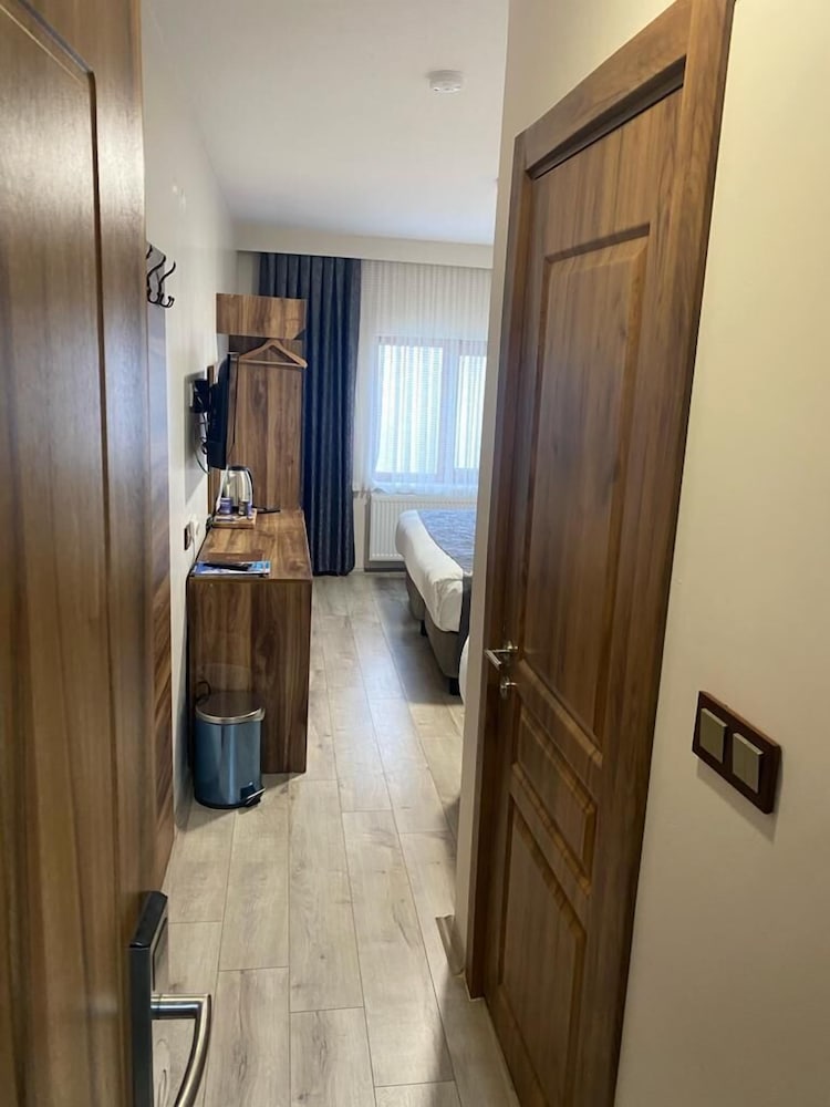 Zumrut Palas Otel 17/44
