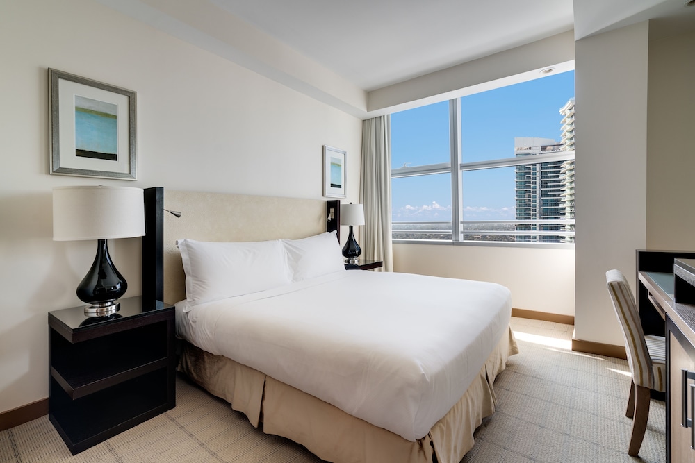 Hotel AKA Brickell 20/50