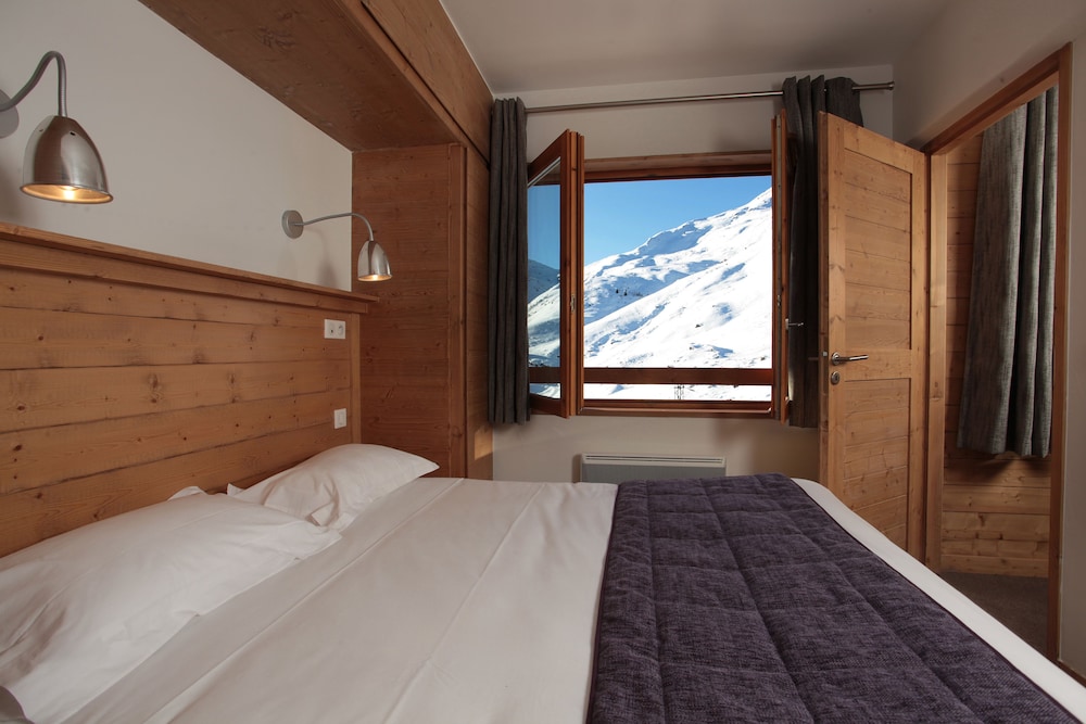 1 Bedroom, Apartment, Double and Bunk Bed, Valley View
