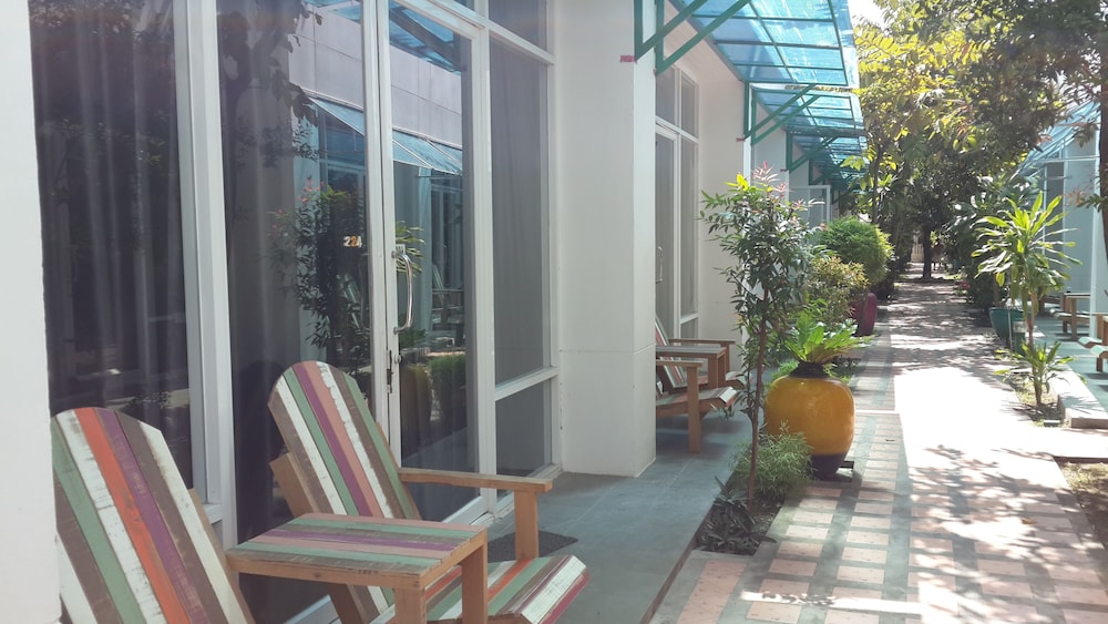 Khun Chaweng Resort 10/66