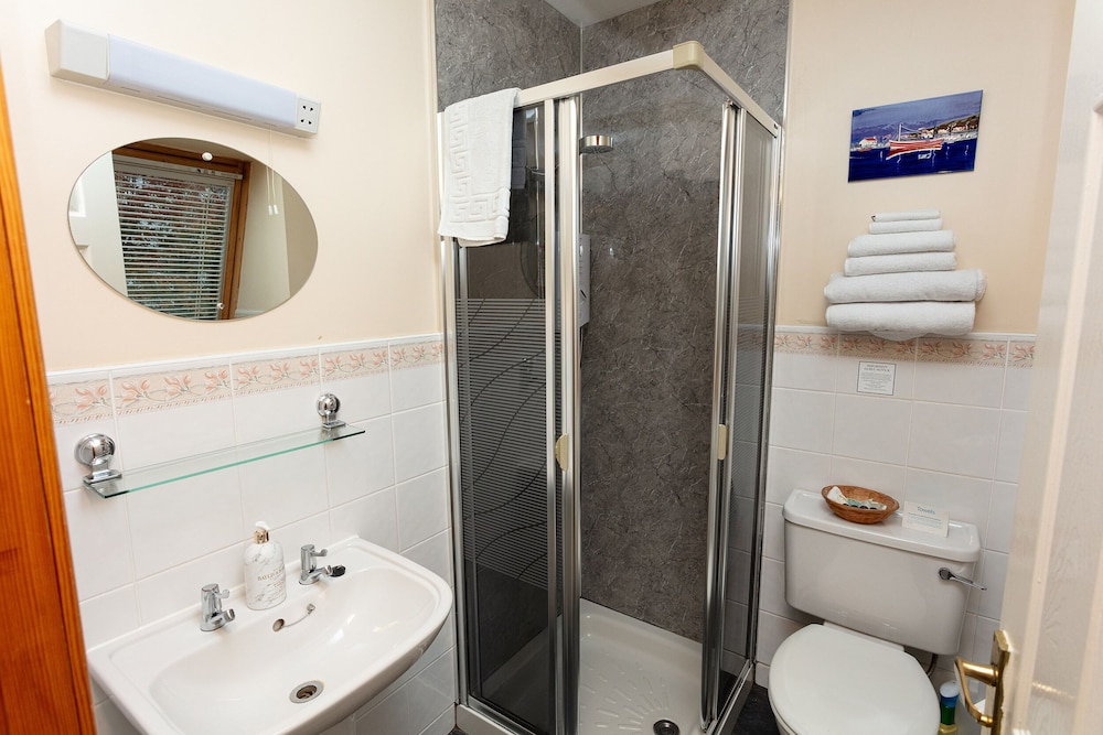 Creagan Guest House 28/32