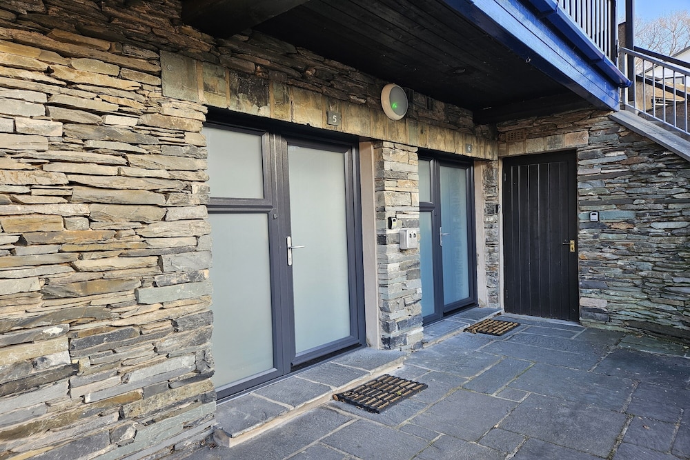 Brathay Lodge 46/70