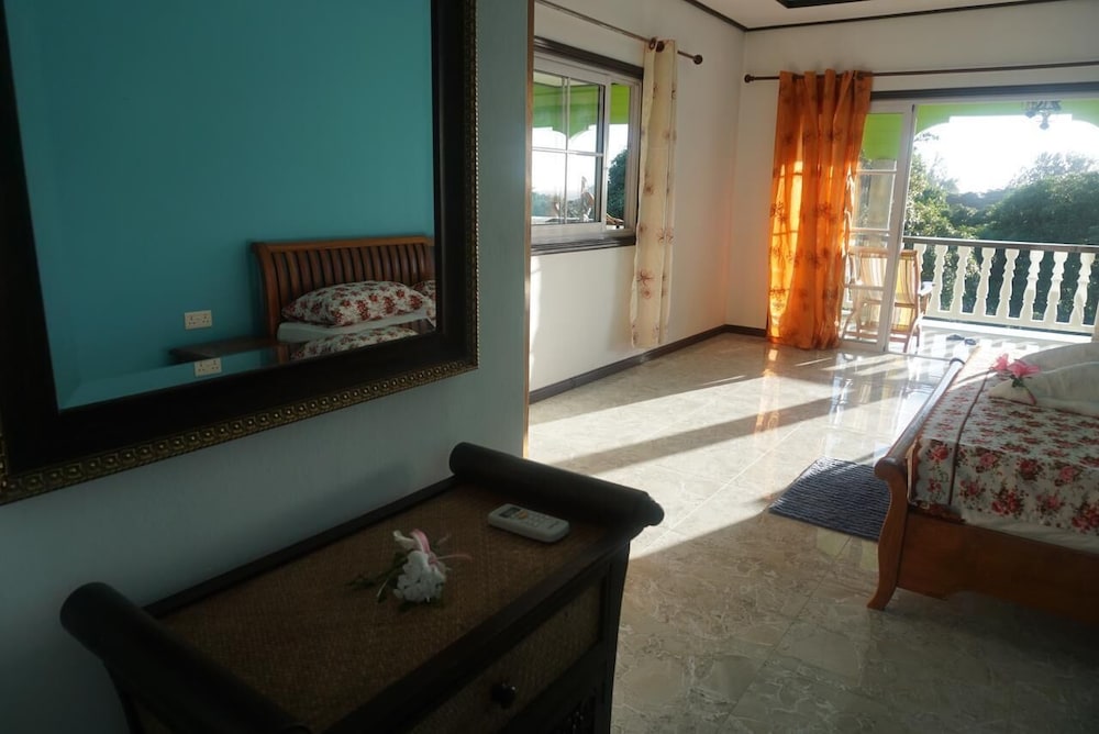 Villa Hortensia 5/50