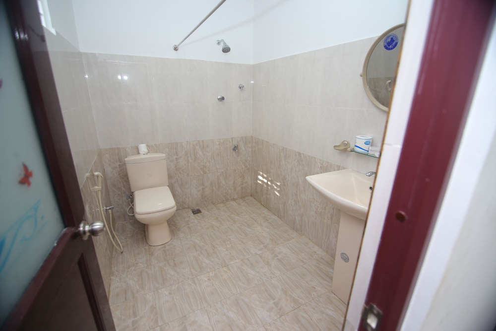 Thilaka City Hotel 36/44