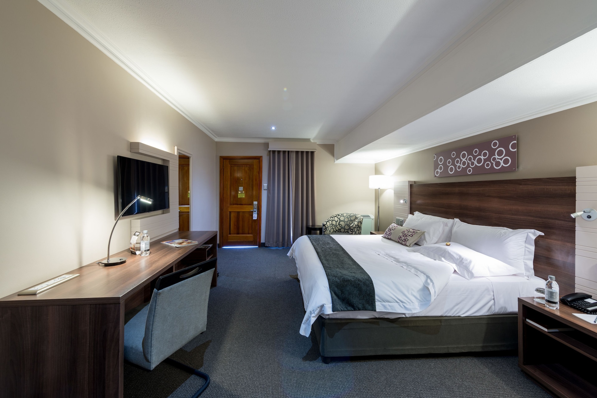 Silver Birch, Executive, King Bed