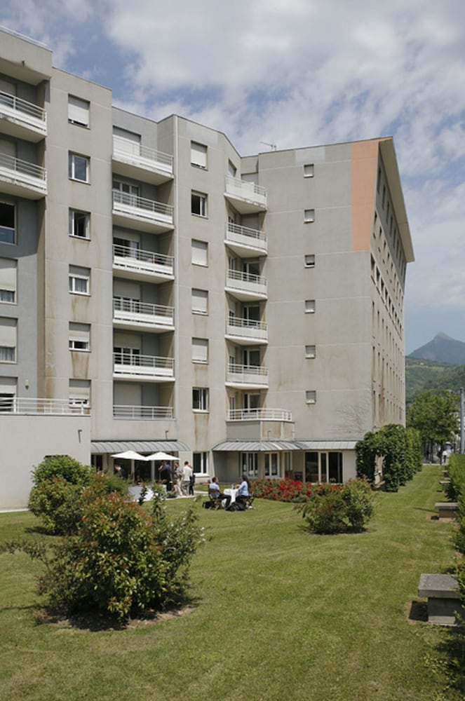 Sejours Et Affaires Marie Curie 4/43