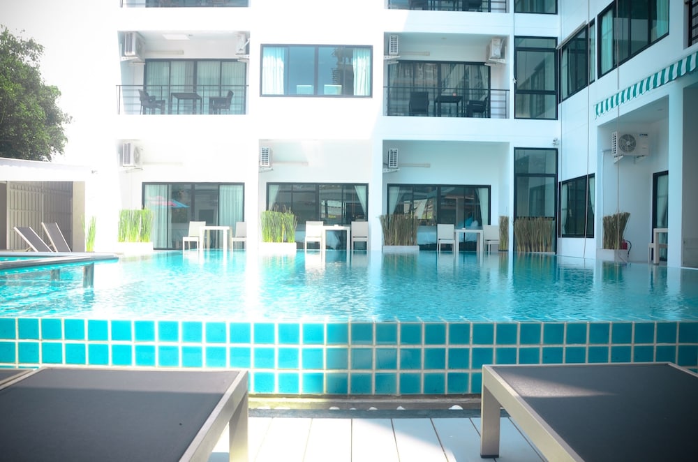 RedDoorz I-Talay Resort 7/49