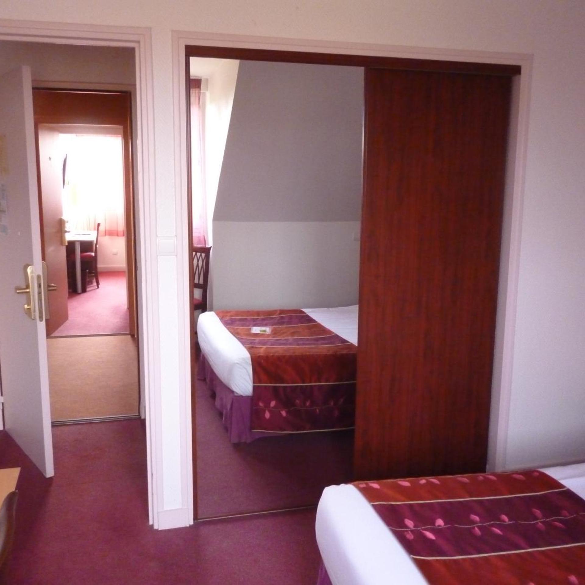 Hotel de La Loire 51/51
