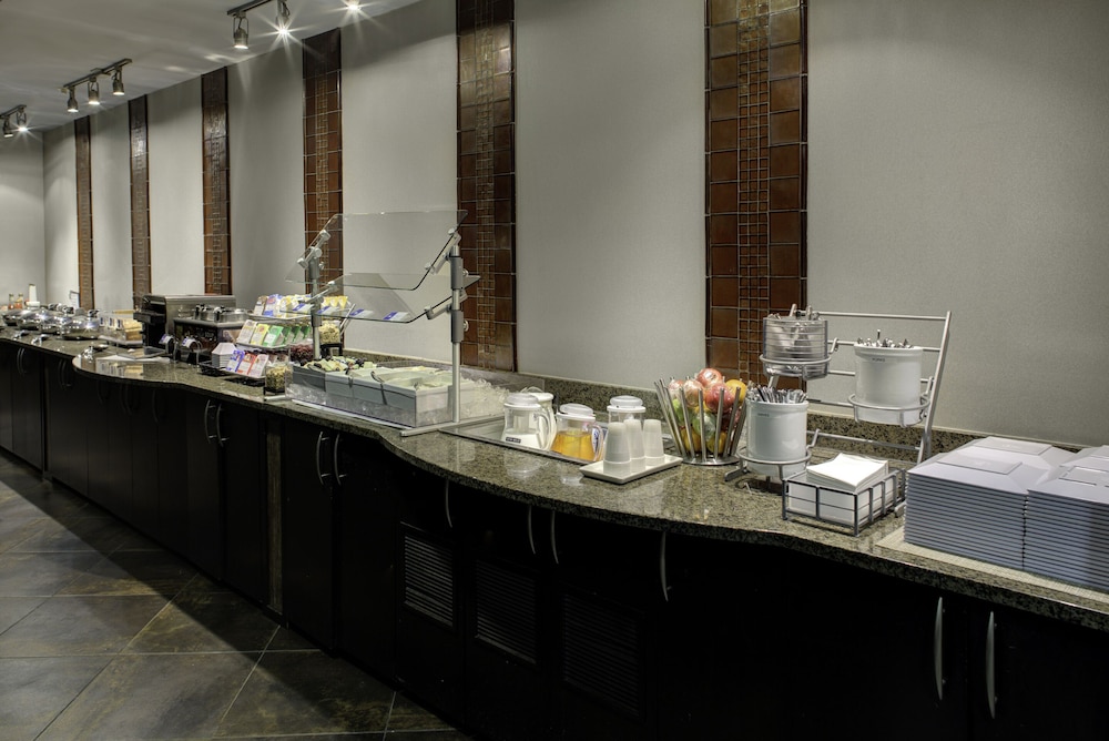 Hyatt House Raleigh-Durham Airport 65/66
