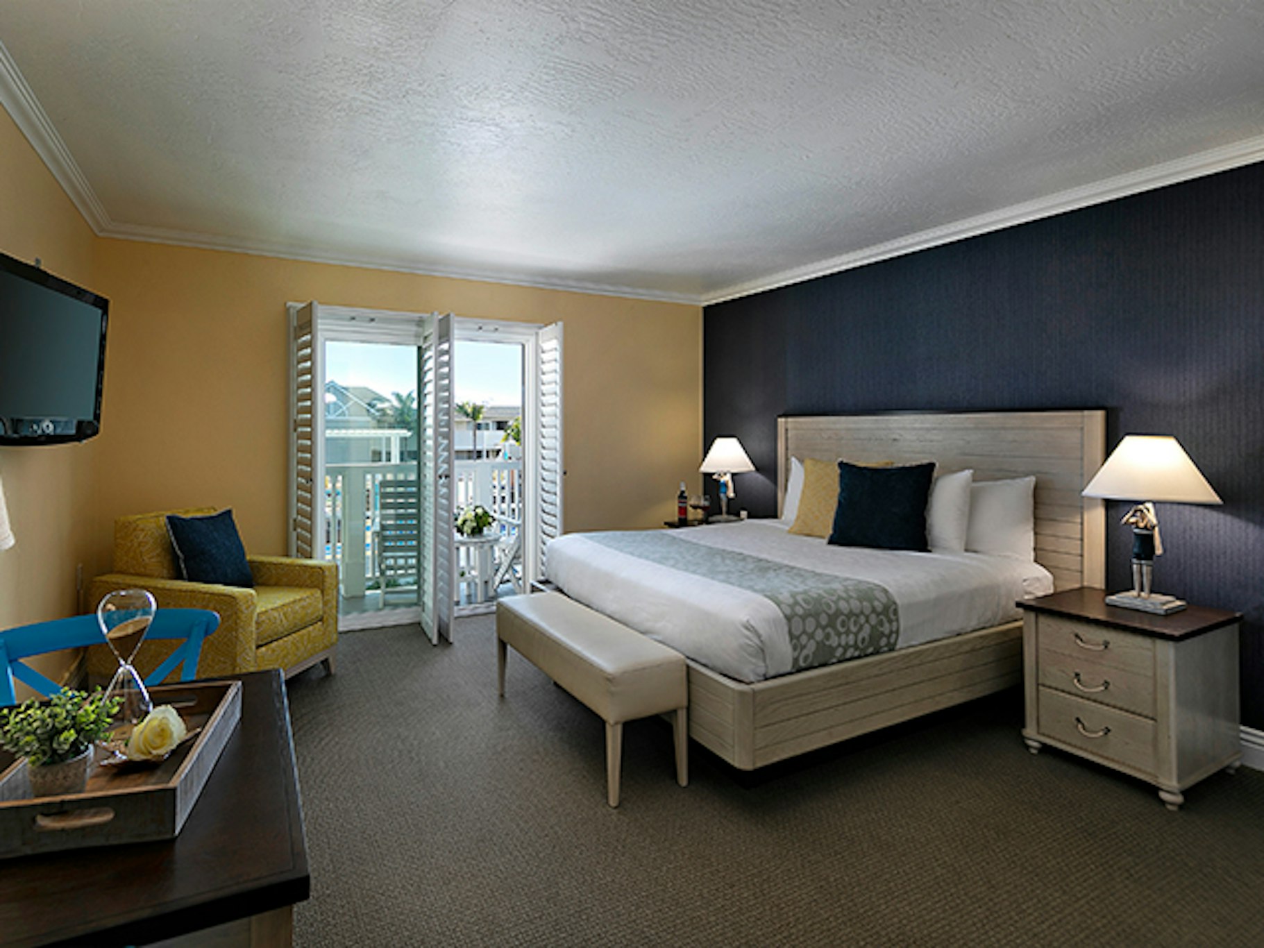 Pismo Lighthouse Suites 10/25