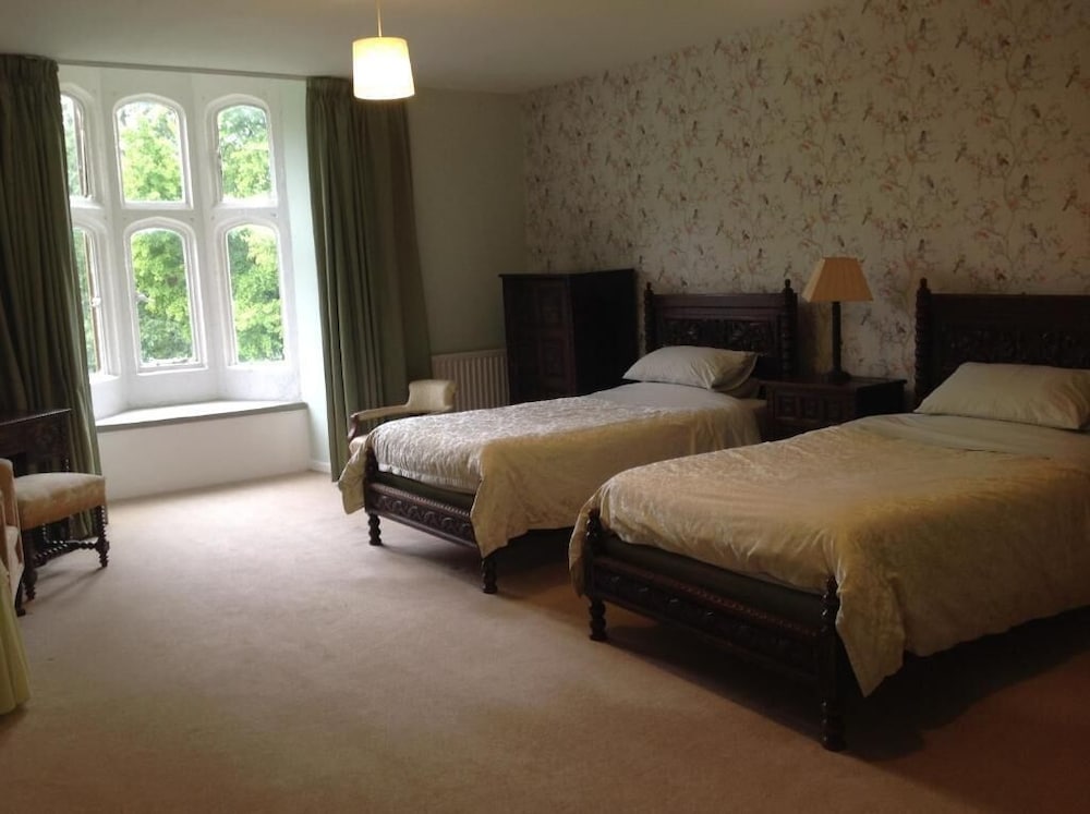 Greenham Hall B&B 6/25