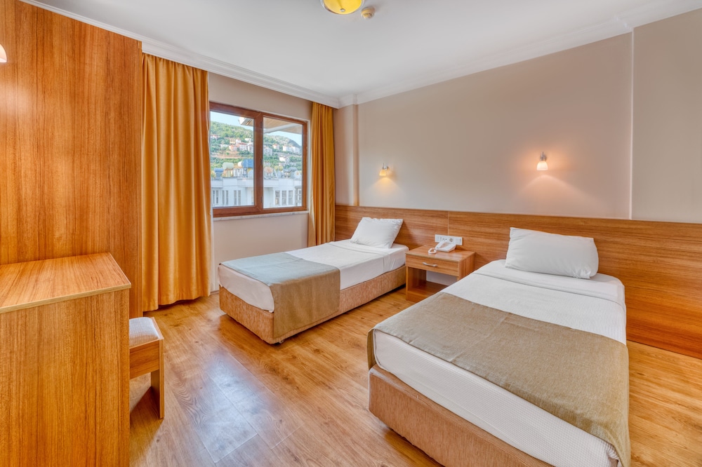 1 BEDROOM, APARTMENT