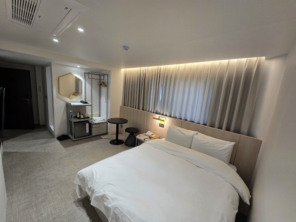 Hotel the Grang Seogwipo 9/55
