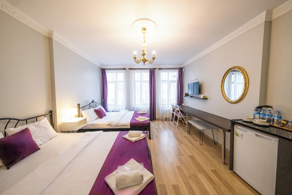 Frame Galata Hotel 12/36