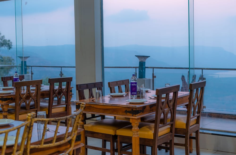 Cloud Mist Resort and Spa 33/50