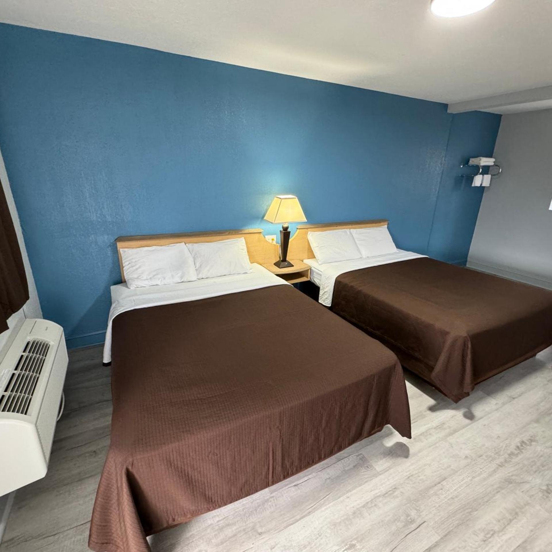 Budget Inn 4/8