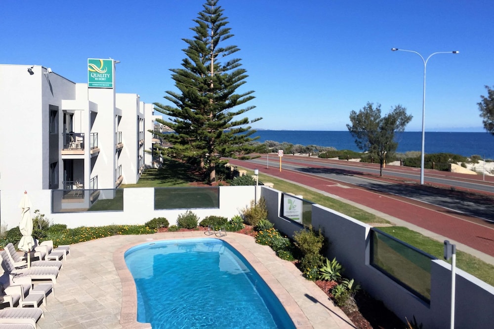Quality Resort Sorrento Beach 7/59