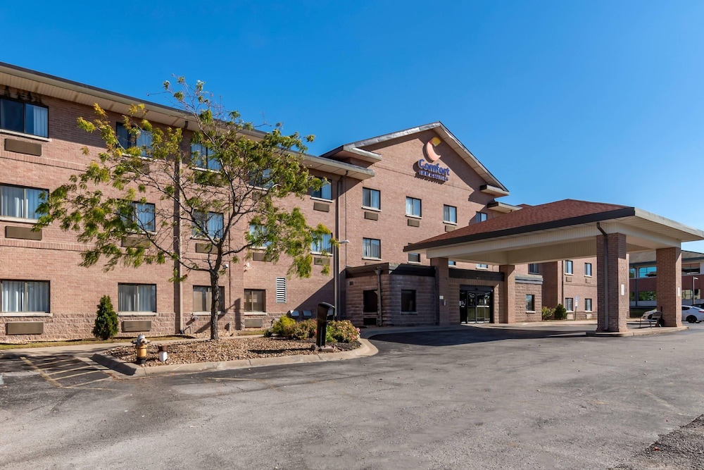 Comfort Inn and Suites Lees Summit Kansas City 42/50