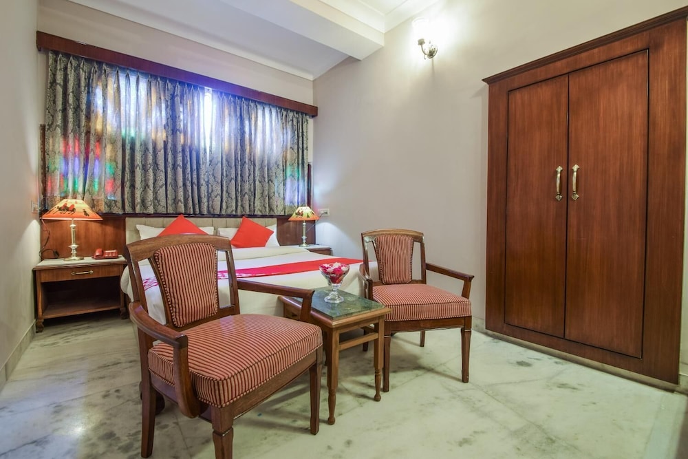 HOTEL RAJ PALACE 26/50