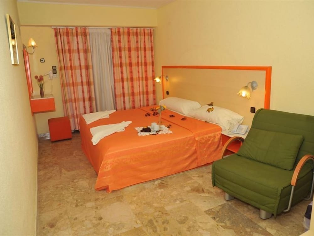 Olympic Kosmas Hotel 30/61