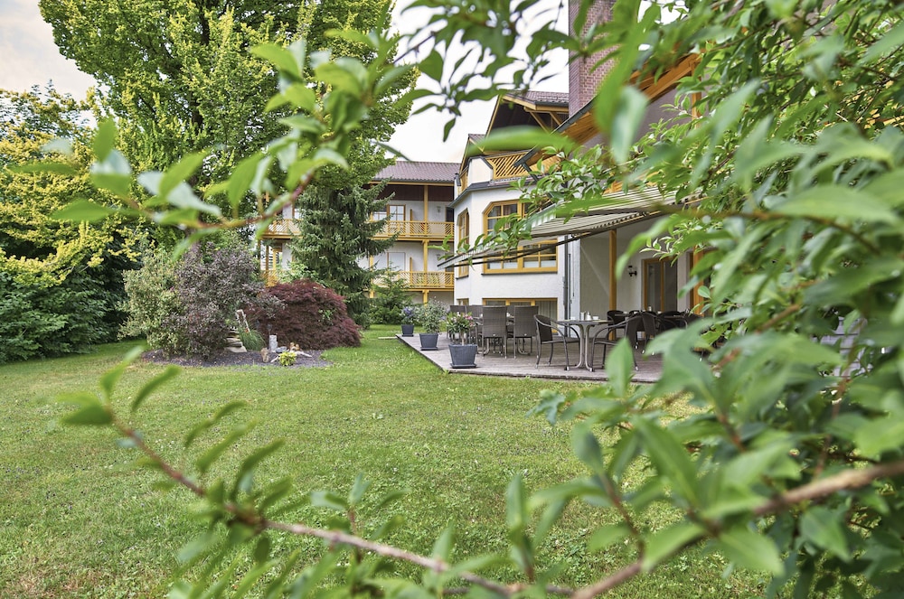 Hotel Lindenhof 67/76