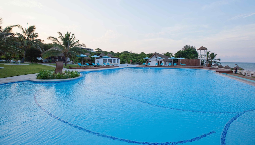 Vilanculos Beach Lodge T 25/50