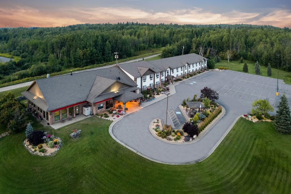 Super 8 By Wyndham Eveleth 45/49