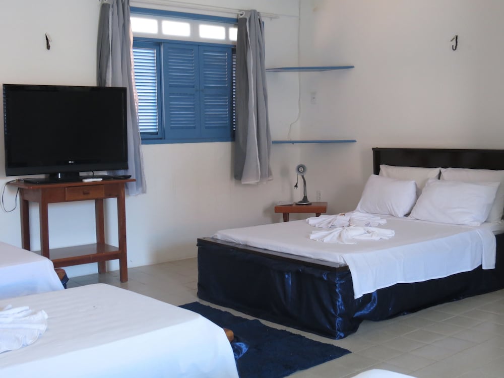 Master, Suite, Quadruple, Double and Twin Beds، La Suite Praia 6/10
