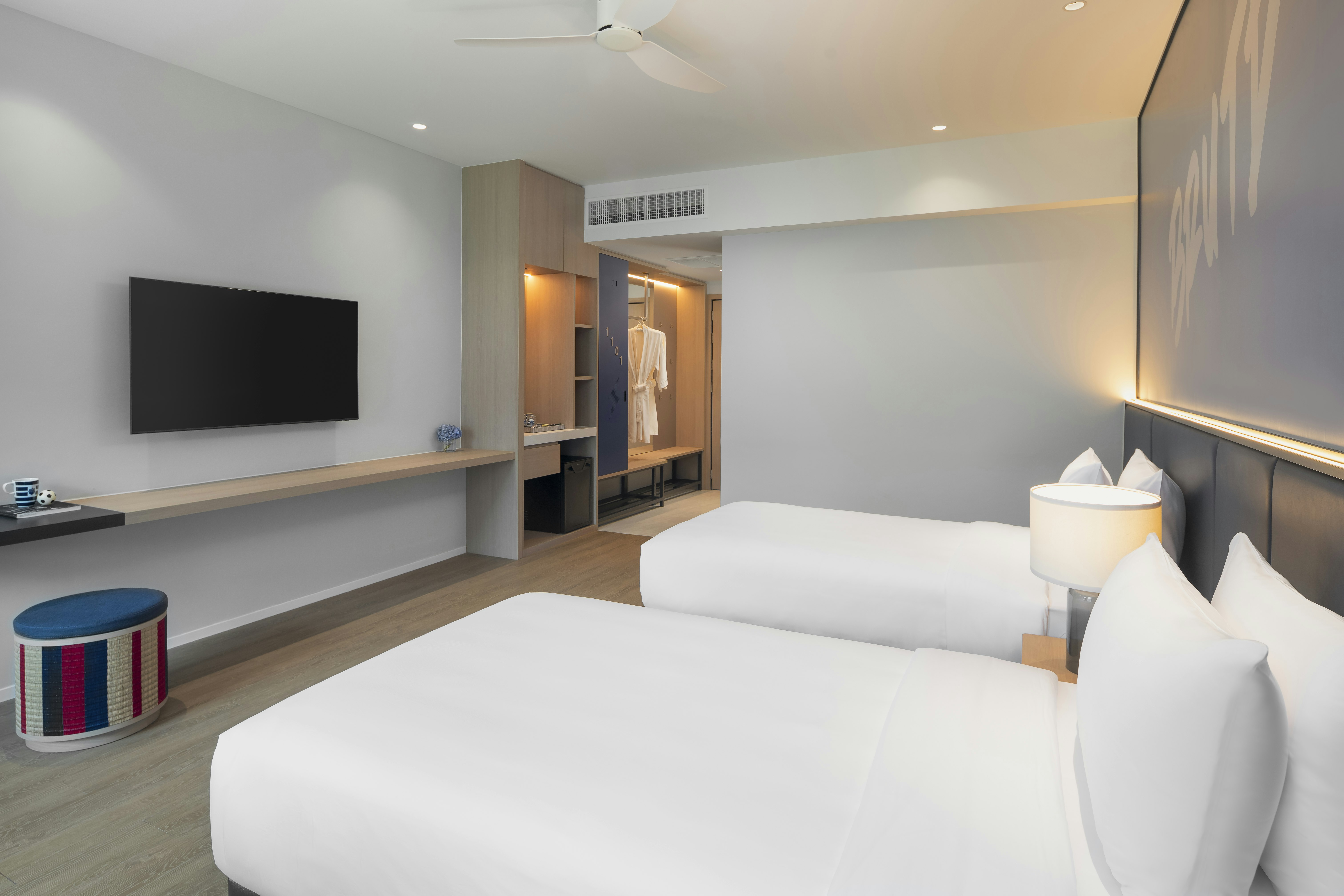 Grand, Deluxe, Twin Beds, Terrace