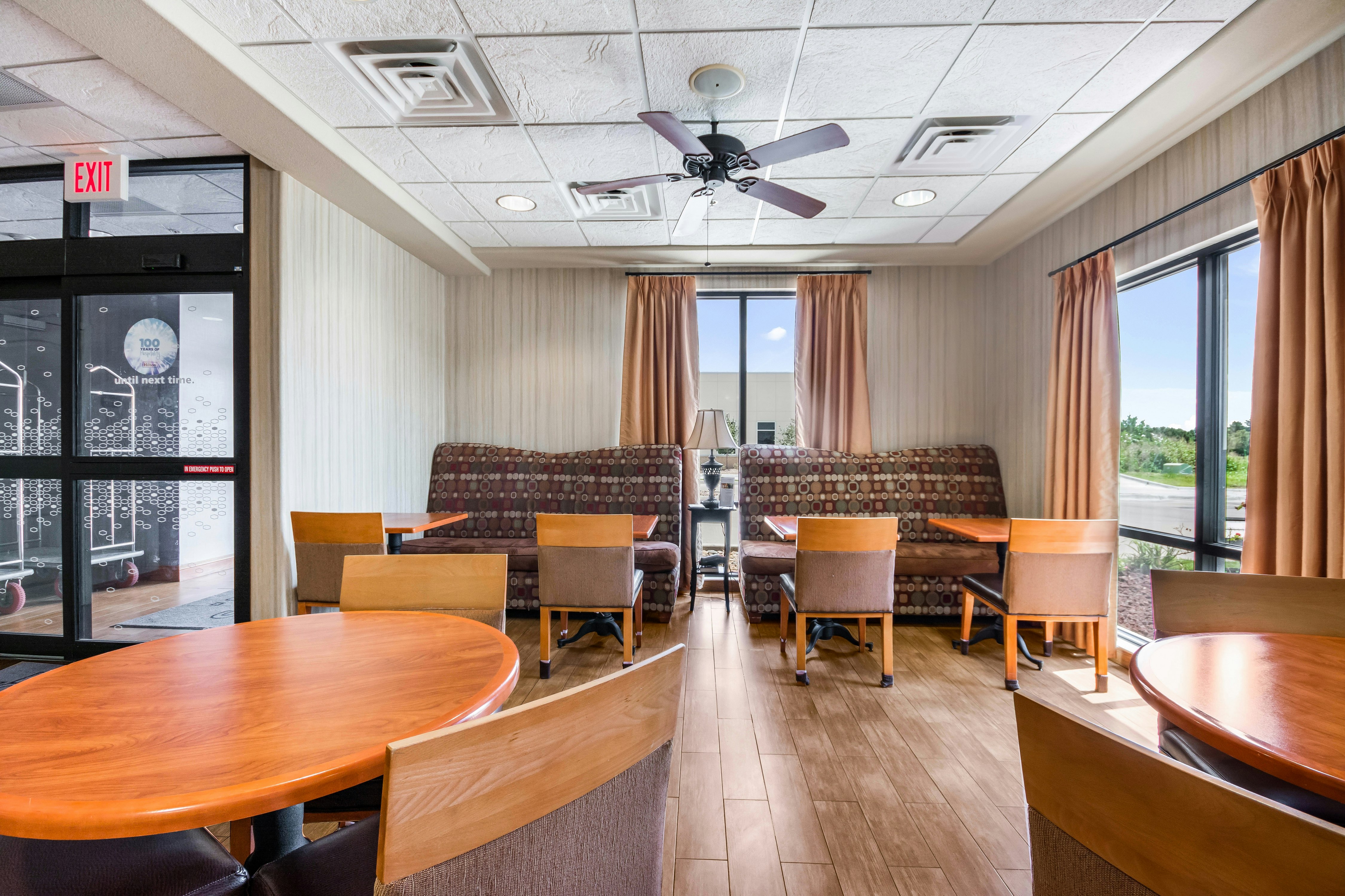 Hampton Inn Derby Wichita Southeast 38/42