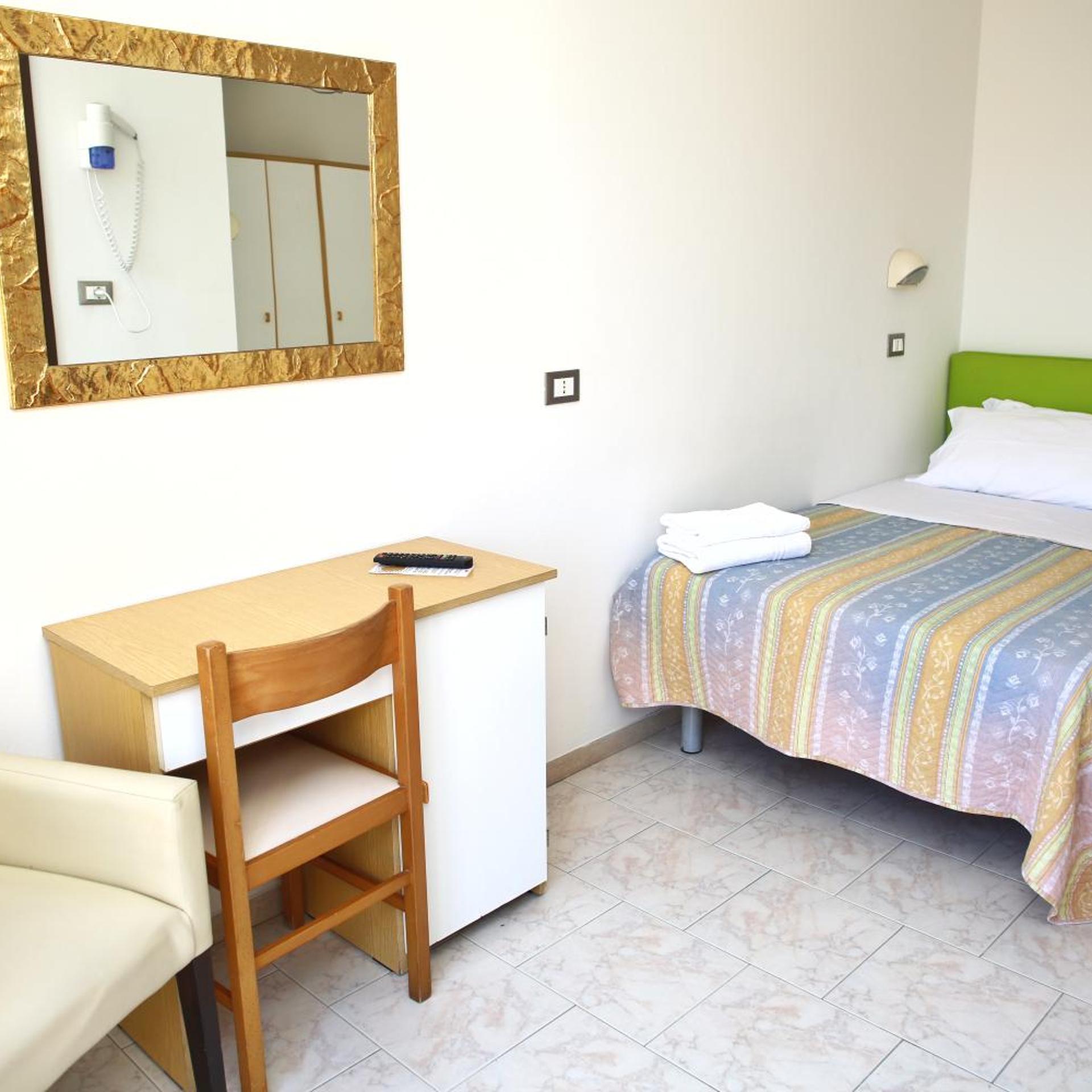 غرفة بسرير مزدوج، Hotel Kristalex 5/8