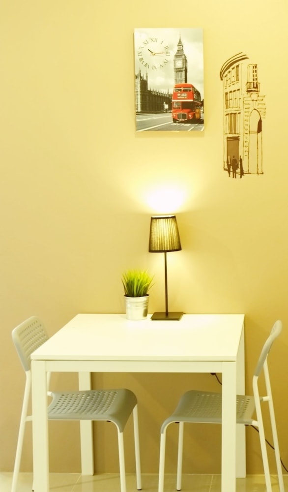 Wealth 30Th Apartment 25/41