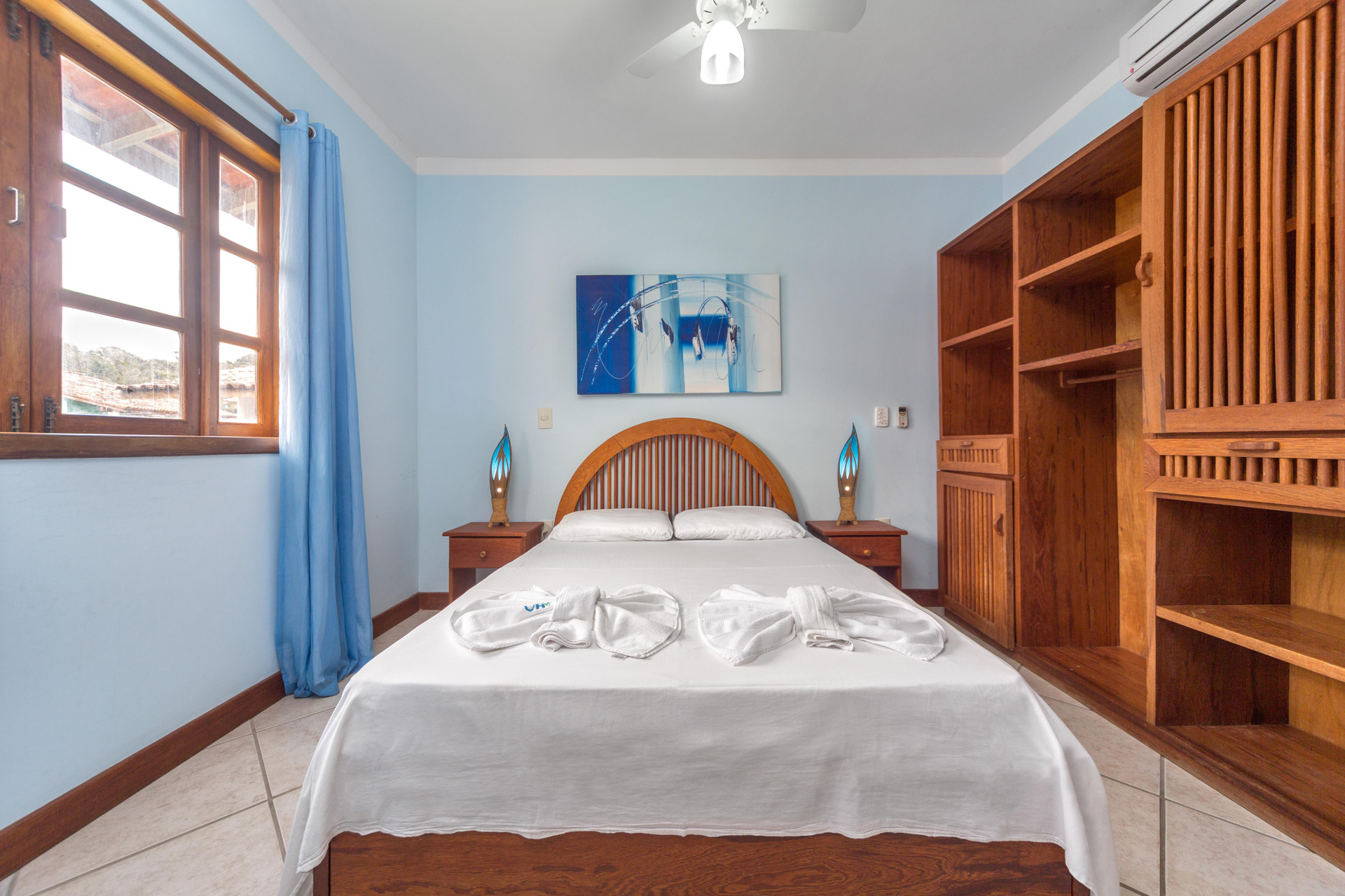 2 Bedrooms, Villa