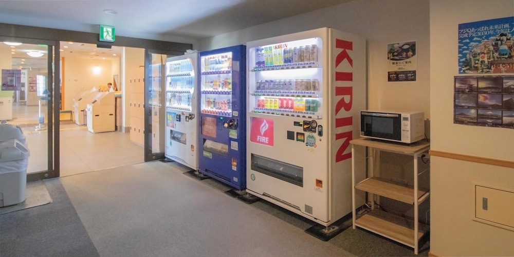 Resort Inn Fuyo Kawaguchiko Inter Store 8/57
