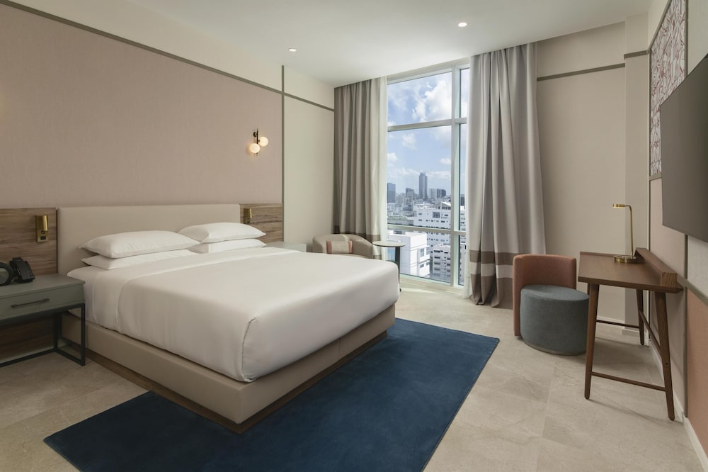 Hyatt Centric Santo Domingo 10/50