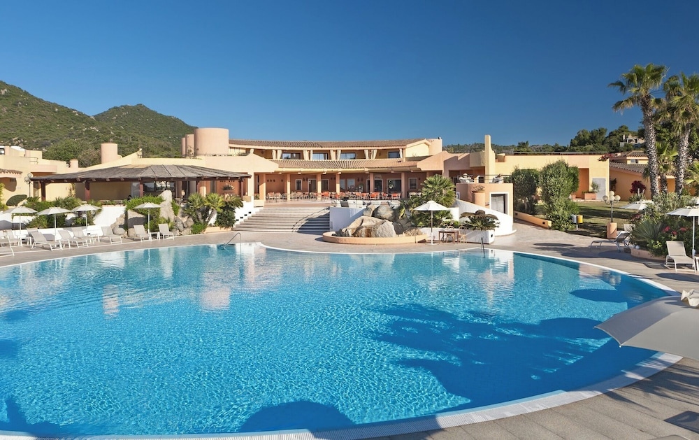 Sant'elmo Beach Hotel in Sant'Elmo