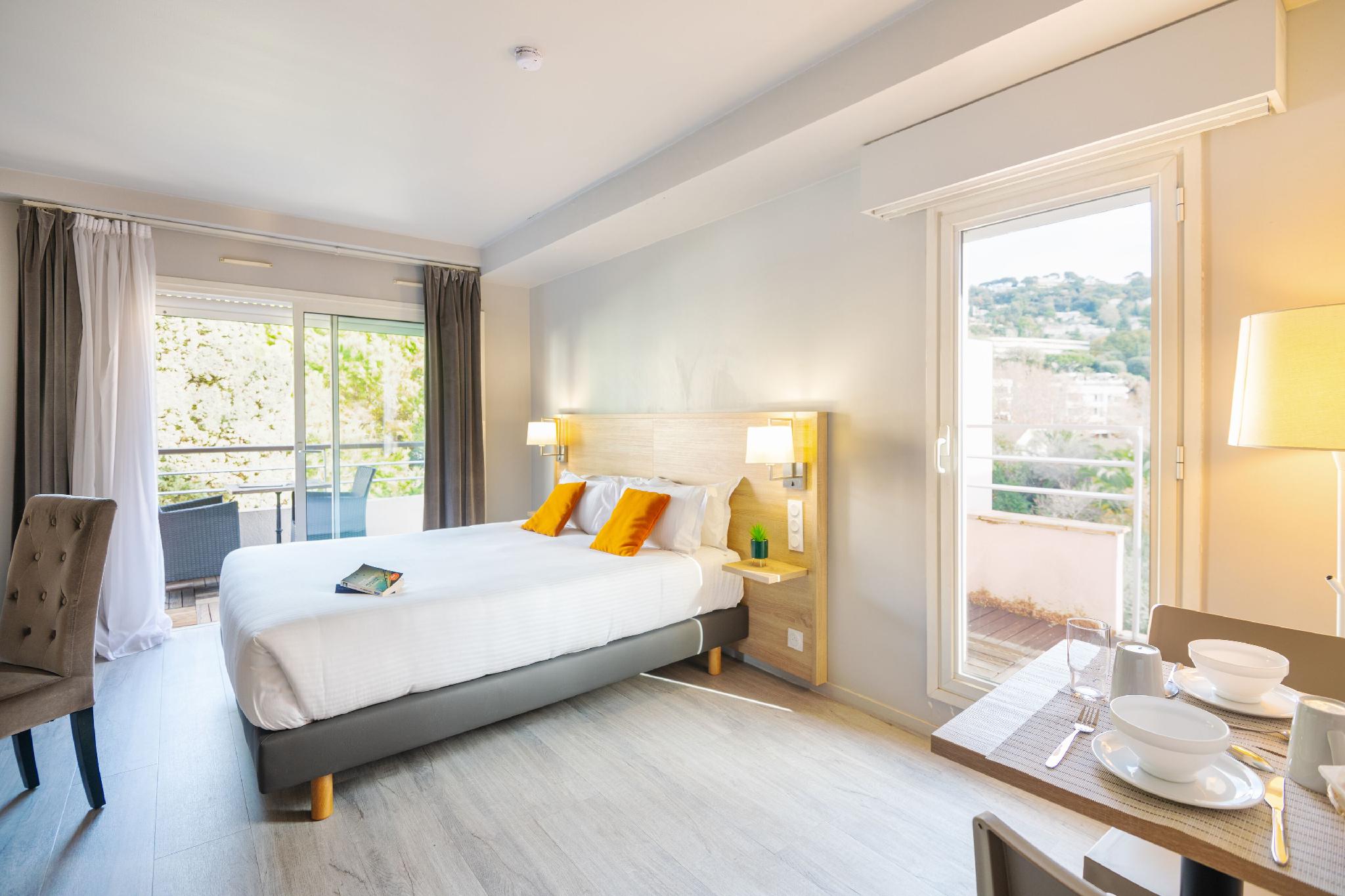 Superior, Studio, Double and Twin Beds