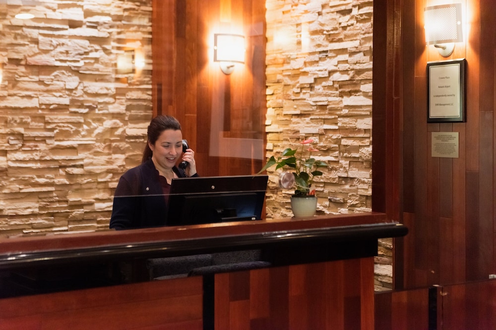 Crowne Plaza Newark Airport 32/50