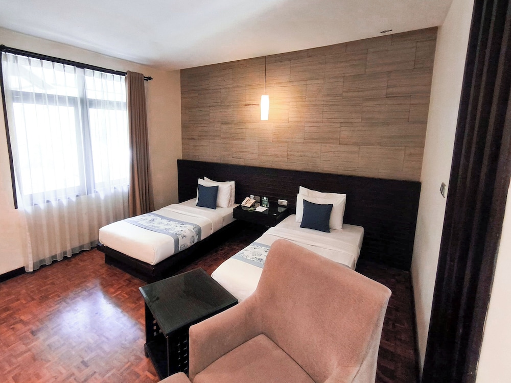 Puteri Gunung Hotel 8/49
