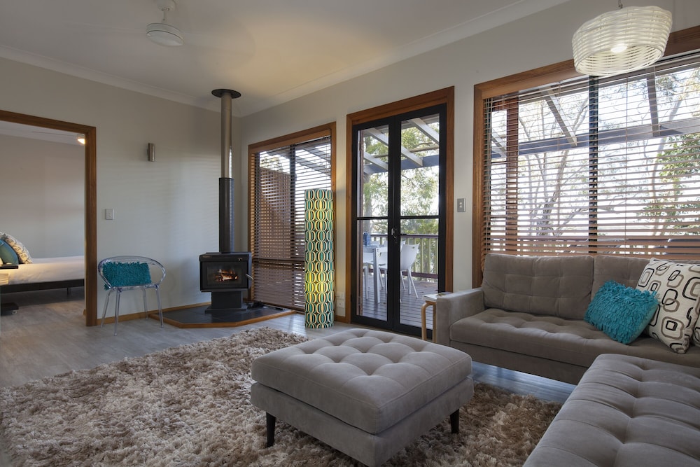 EUMARELLA SHORES NOOSA LAKE RETREAT 42/65