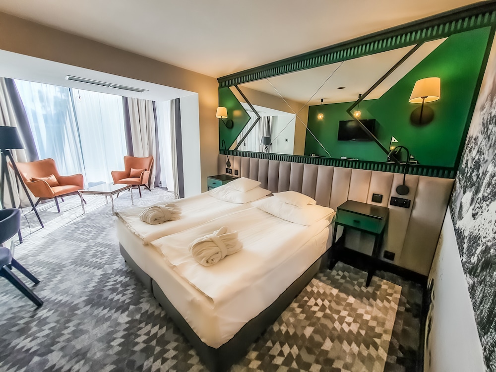 Hotel Rysy 47/84