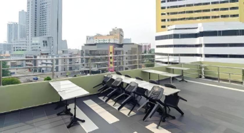Lks Hotel 33/41