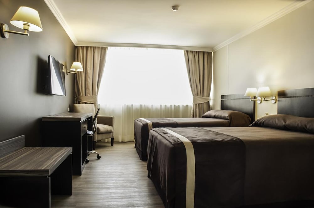 Hotel Diego de Almagro La Serena 36/49