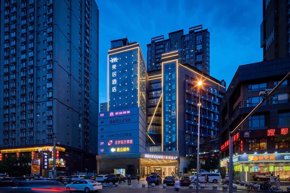 Mercure Xian Dazhai Road 1/52